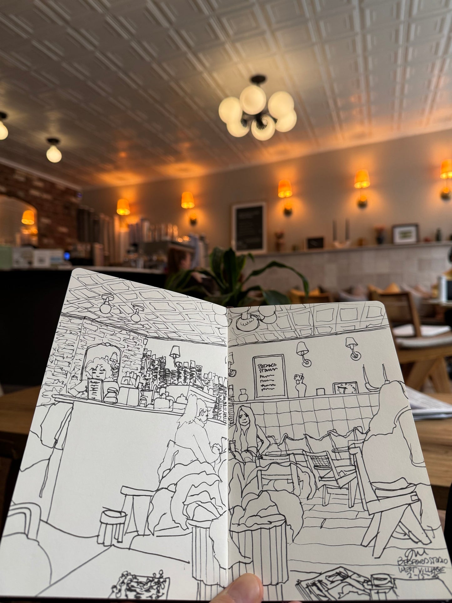 COFFEE SHOPS OF NEW YORK: 100 Hand-Drawn Cafes in One Book