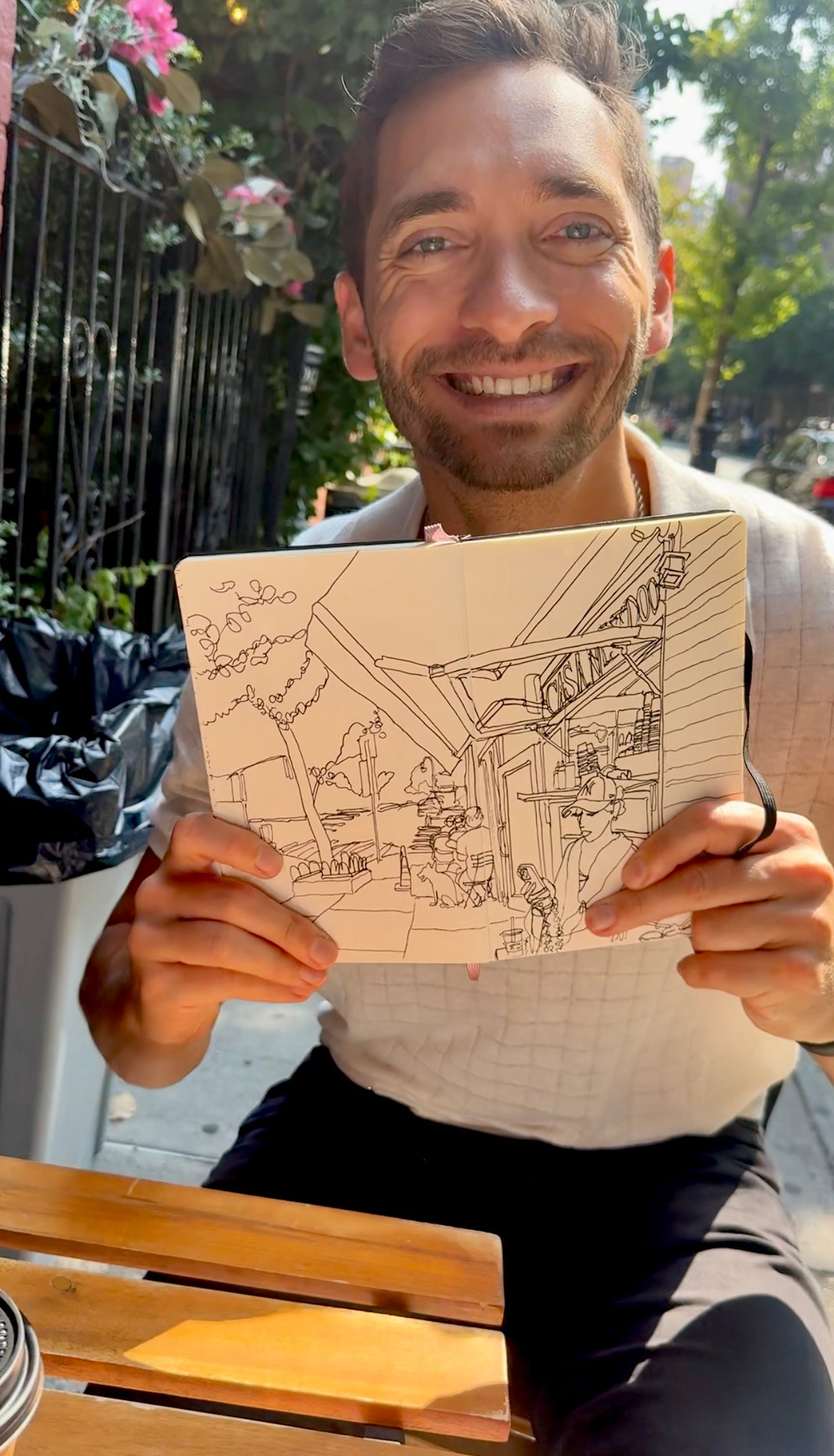 COFFEE SHOPS OF NEW YORK: 100 Hand-Drawn Cafes in One Book